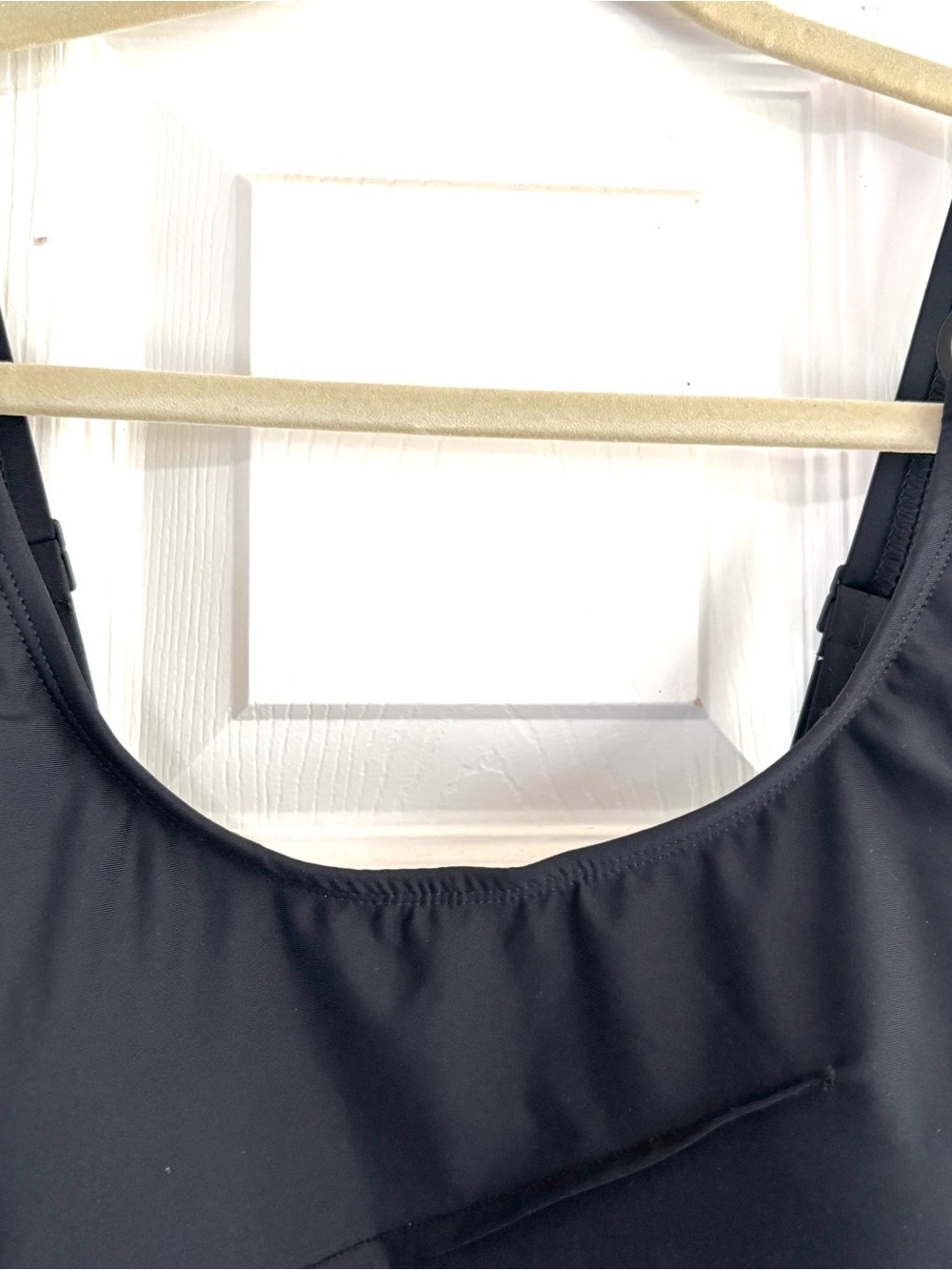 DKNY Starburst One-Piece Black Ruched Swimsuit Womens Medium NWOT Scoop Neck - Picture 4 of 12